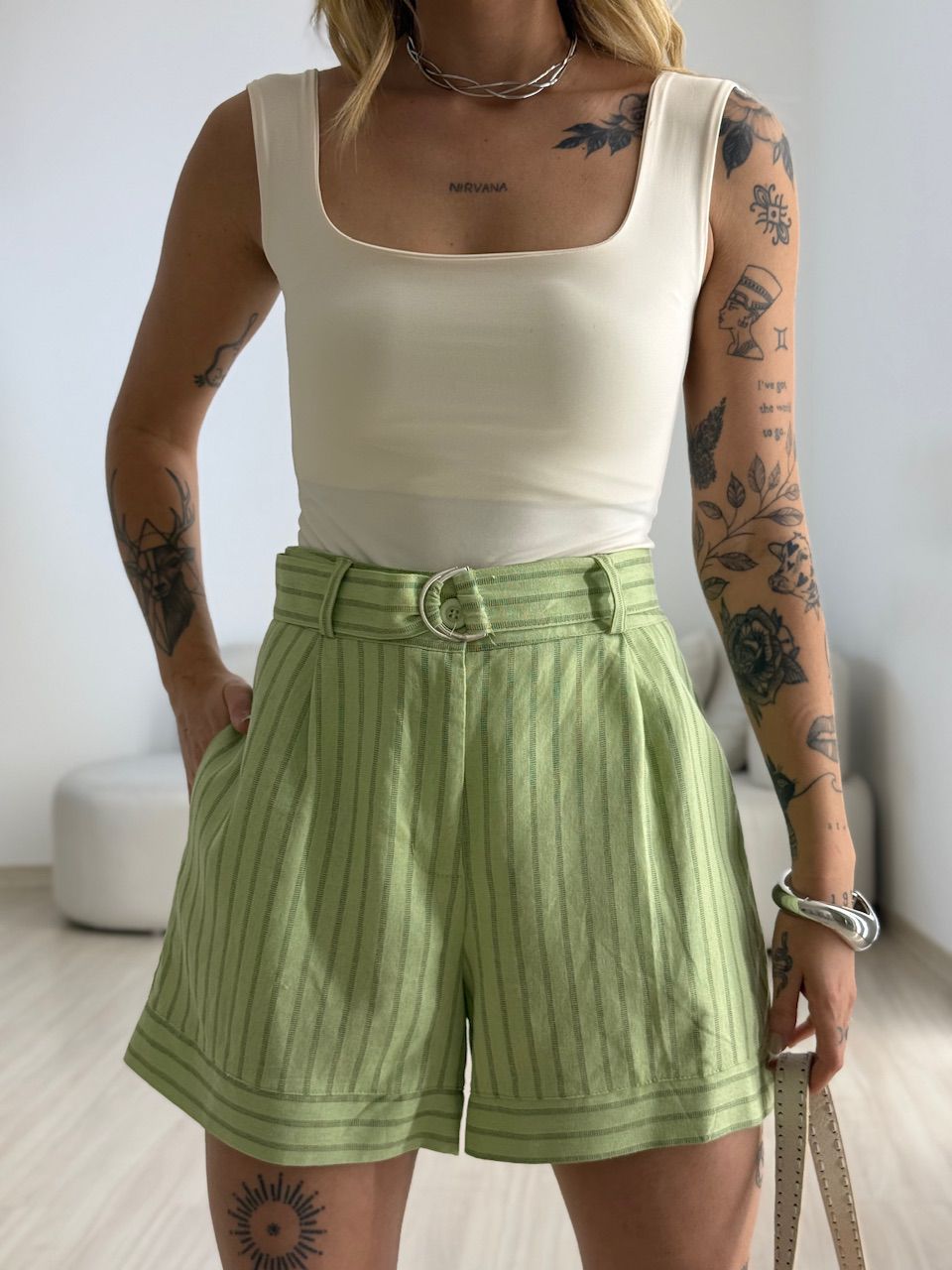 SHORT REGINA LISTRAS VERDE