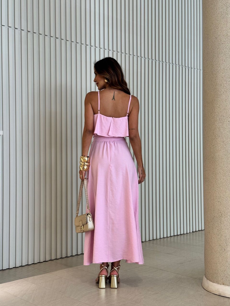 VESTIDO KAROL BABADO BUSTO ROSA