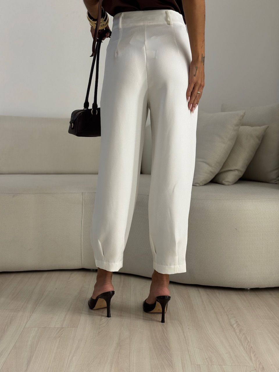 CALÇA MARIA CLARA CENOURA OFF