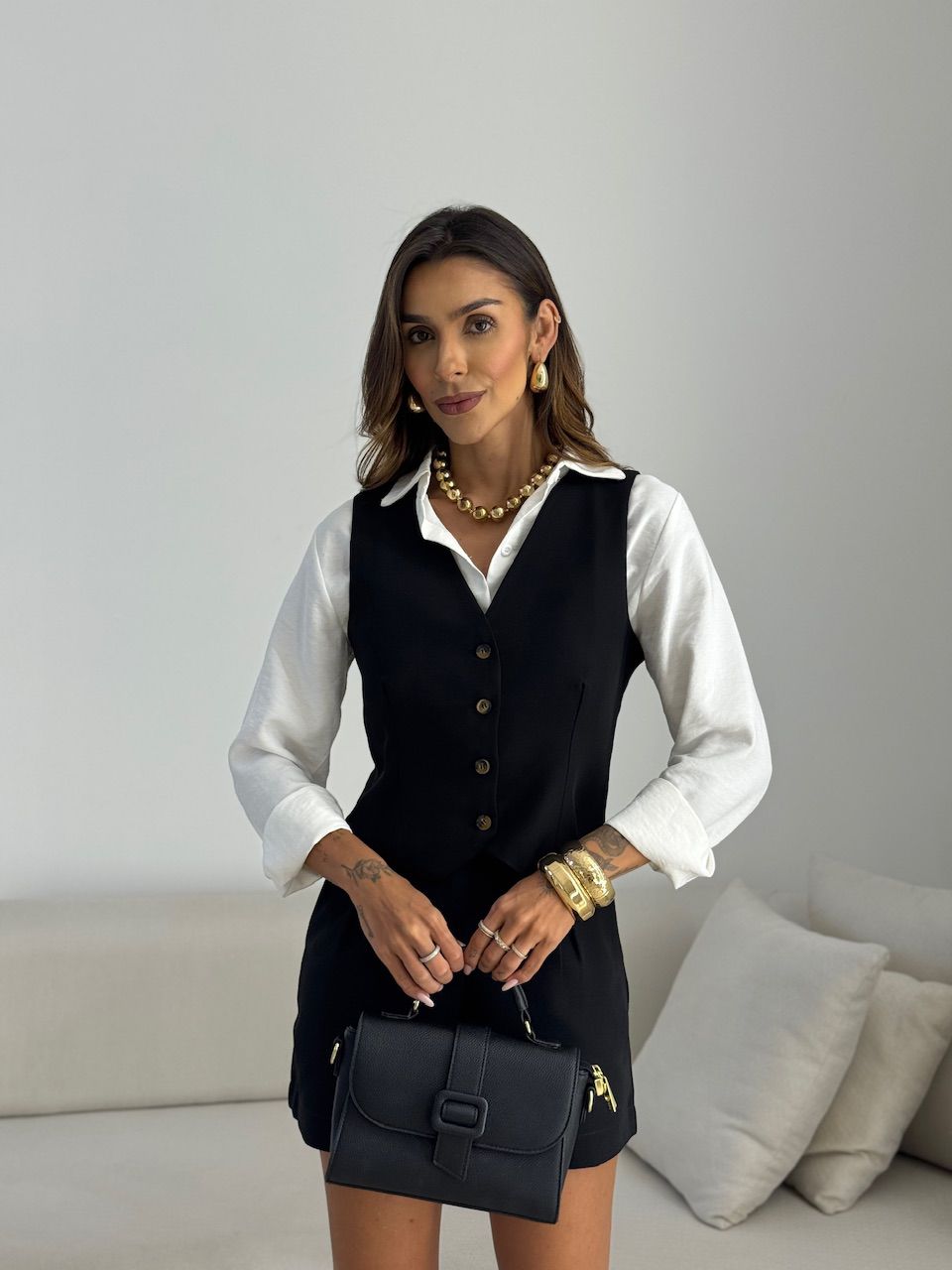 CONJUNTO PÂMELA COLETE SHORT PRETO