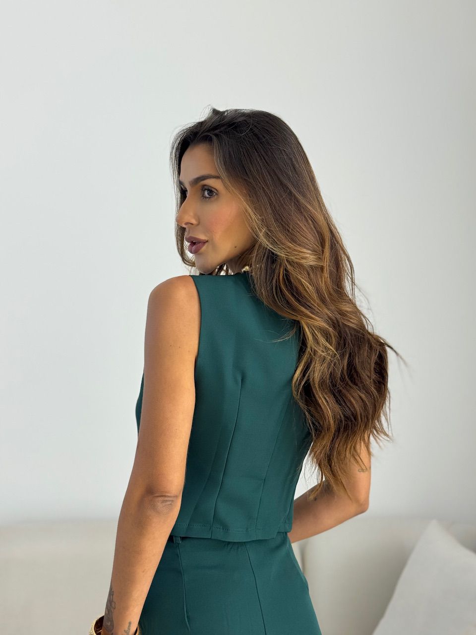 CONJUNTO PÂMELA COLETE SHORT VERDE
