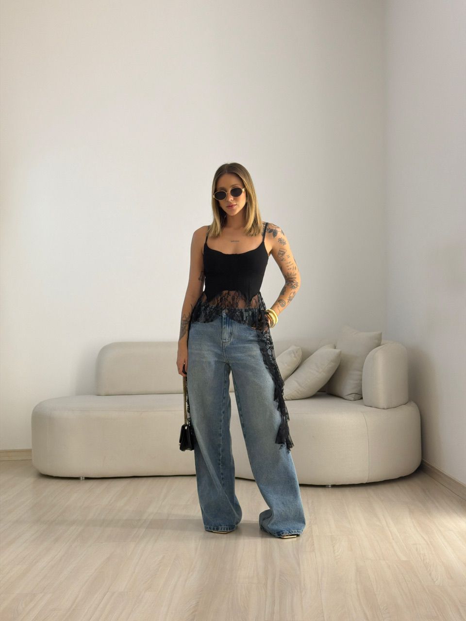 BLUSA GIANA BABADOS PRETA