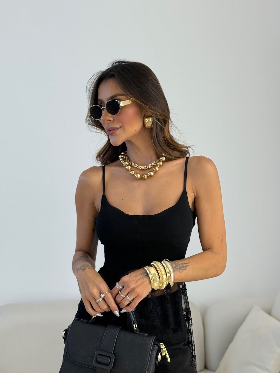 BLUSA GIANA BABADOS PRETA