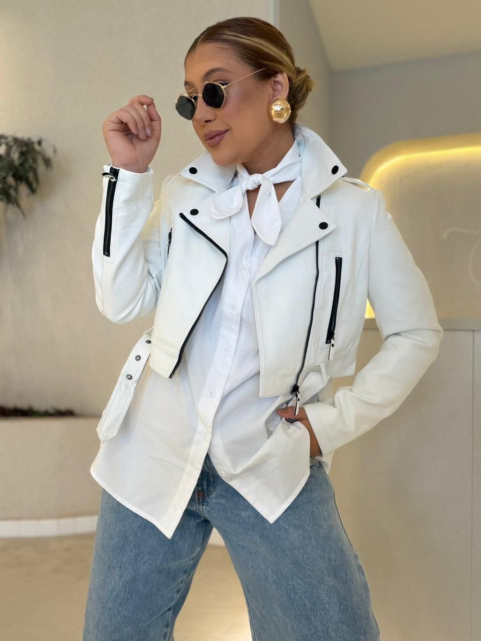 JAQUETA LETICIA COURO FAKE OFF - 0075490048 - CAROLLA FERRARO