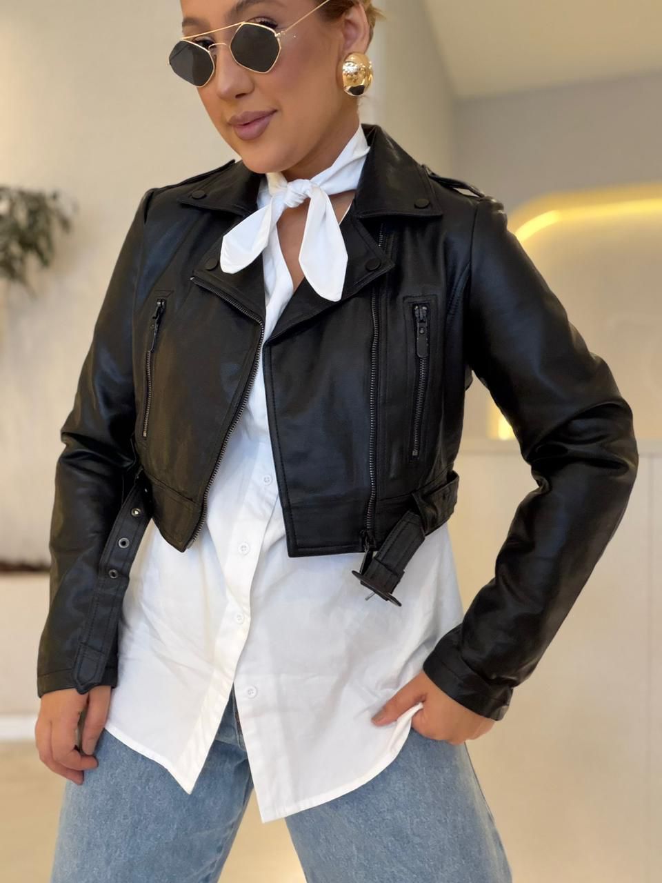 JAQUETA LETICIA COURO FAKE PRETA - 0075490033 - CAROLLA FERRARO