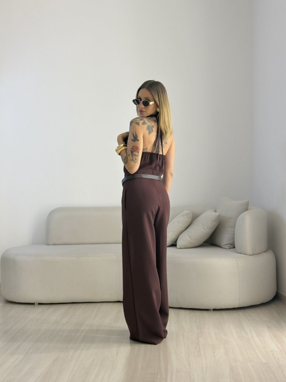 MACACÃO ELISANGELA GOLA DRAPEADA CAFÉ