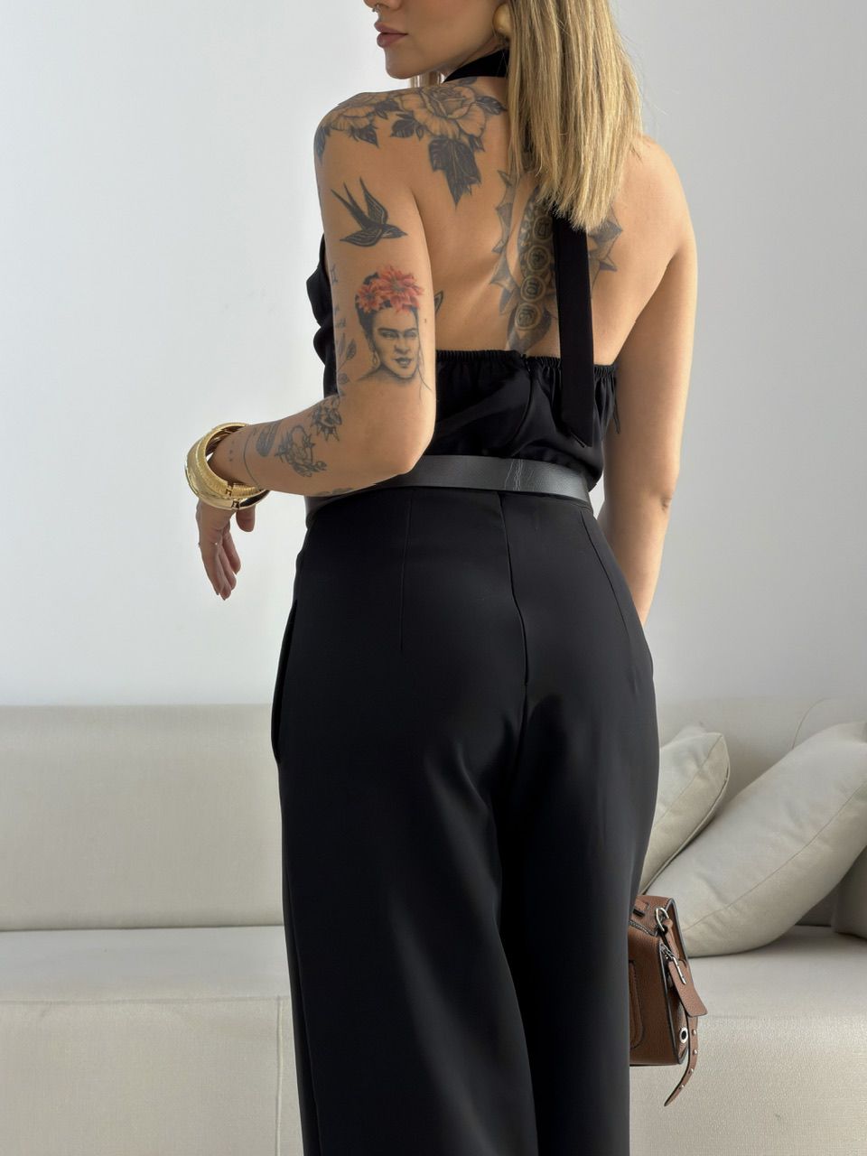 MACACÃO ELISANGELA GOLA DRAPEADA PRETO