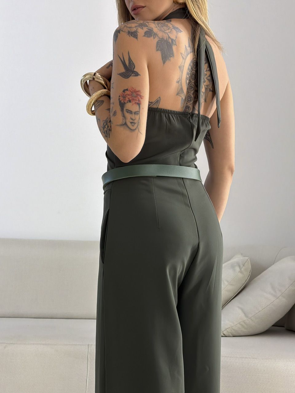 MACACÃO ELISANGELA GOLA DRAPEADA VERDE MUSGO