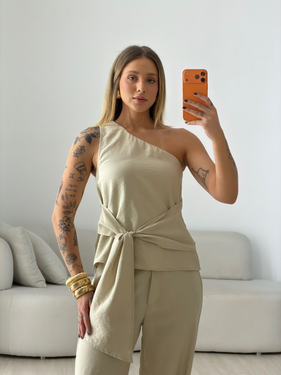 CONJUNTO TAILA NULA MANGA AREIA