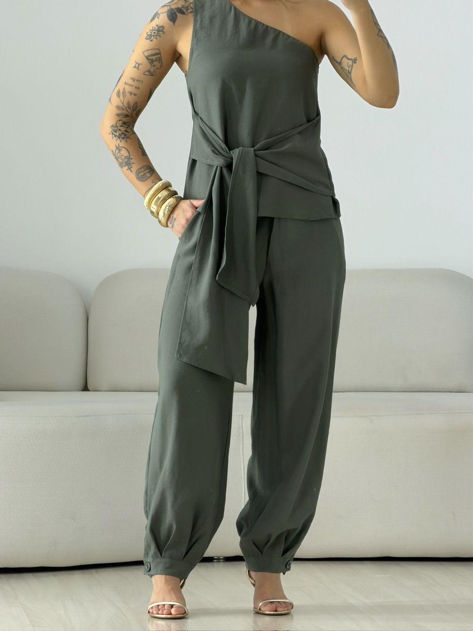 CONJUNTO TAILA NULA MANGA VERDE