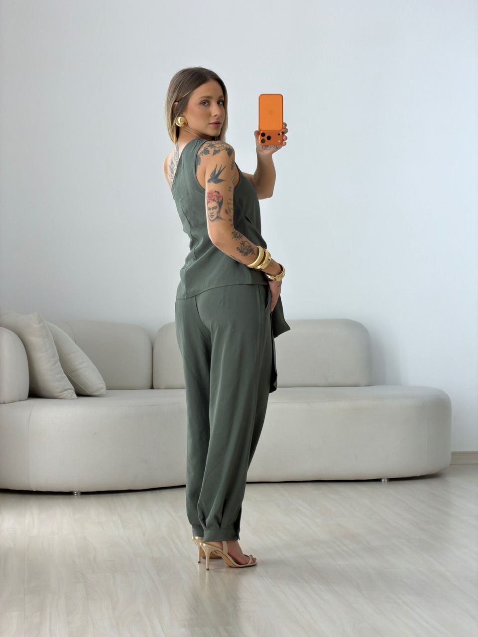 CONJUNTO TAILA NULA MANGA VERDE