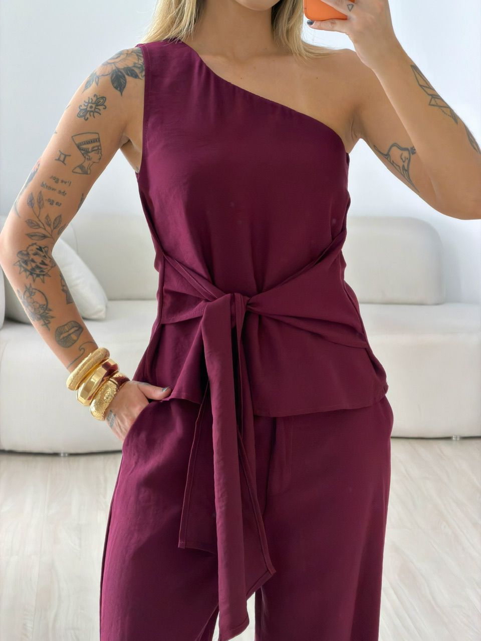 CONJUNTO TAILA NULA MANGA VINHO