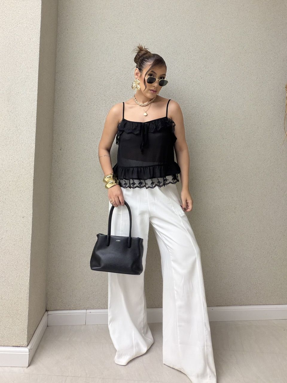 BLUSA LUARA RENDA PRETA