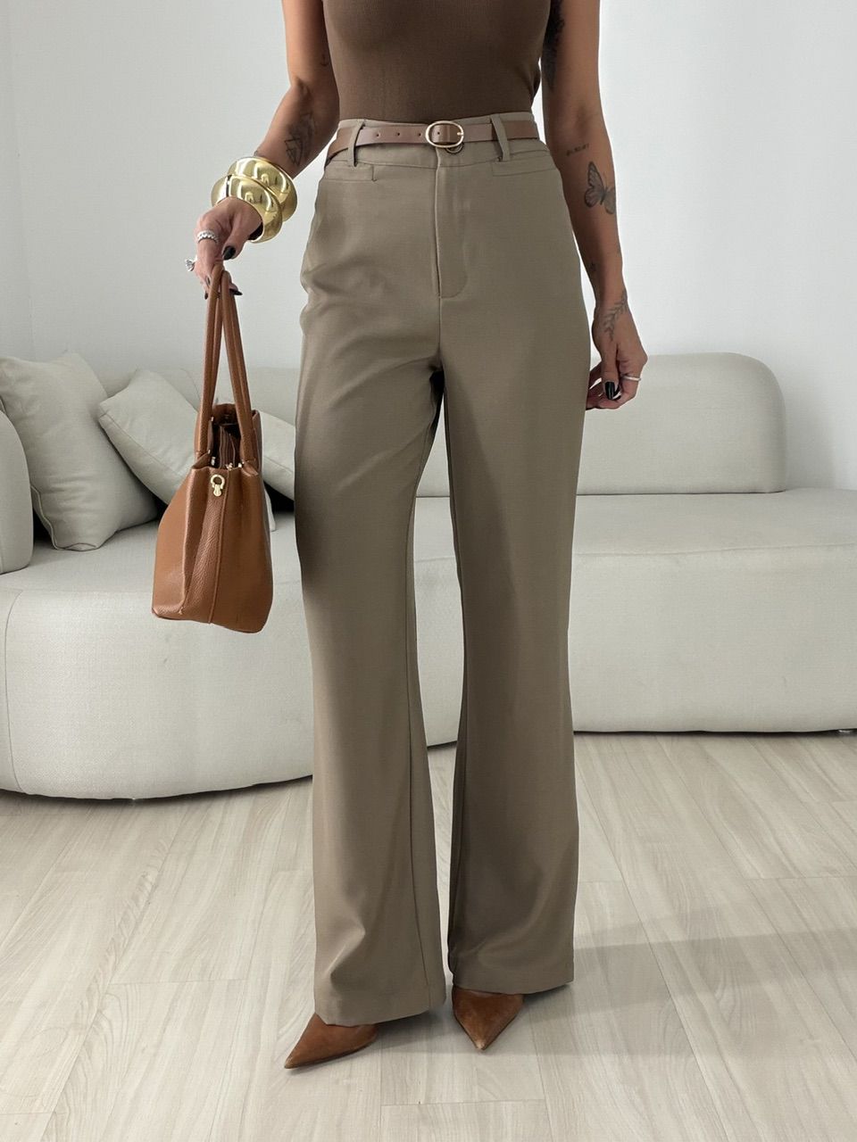 CALÇA HELOÍSA CINTO CAQUI