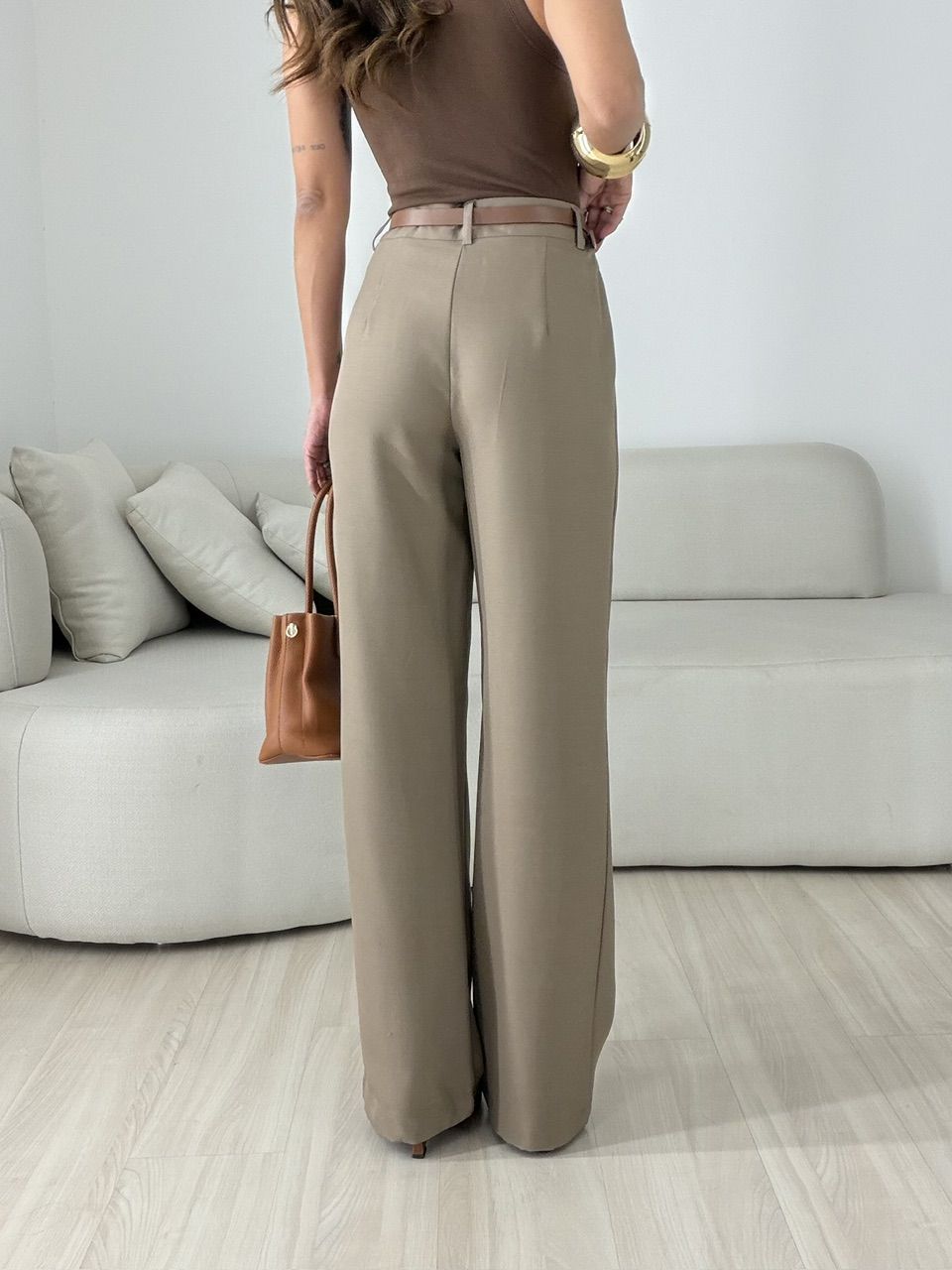CALÇA HELOÍSA CINTO CAQUI