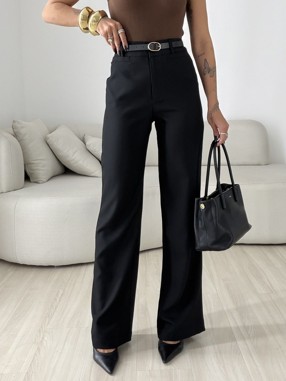 CALÇA HELOÍSA CINTO PRETA - 0080370033 - CAROLLA FERRARO