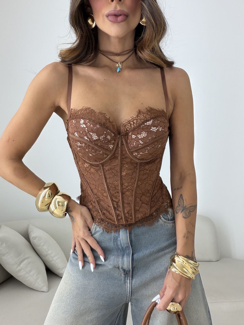 CORSELET ROSE RENDA MARROM