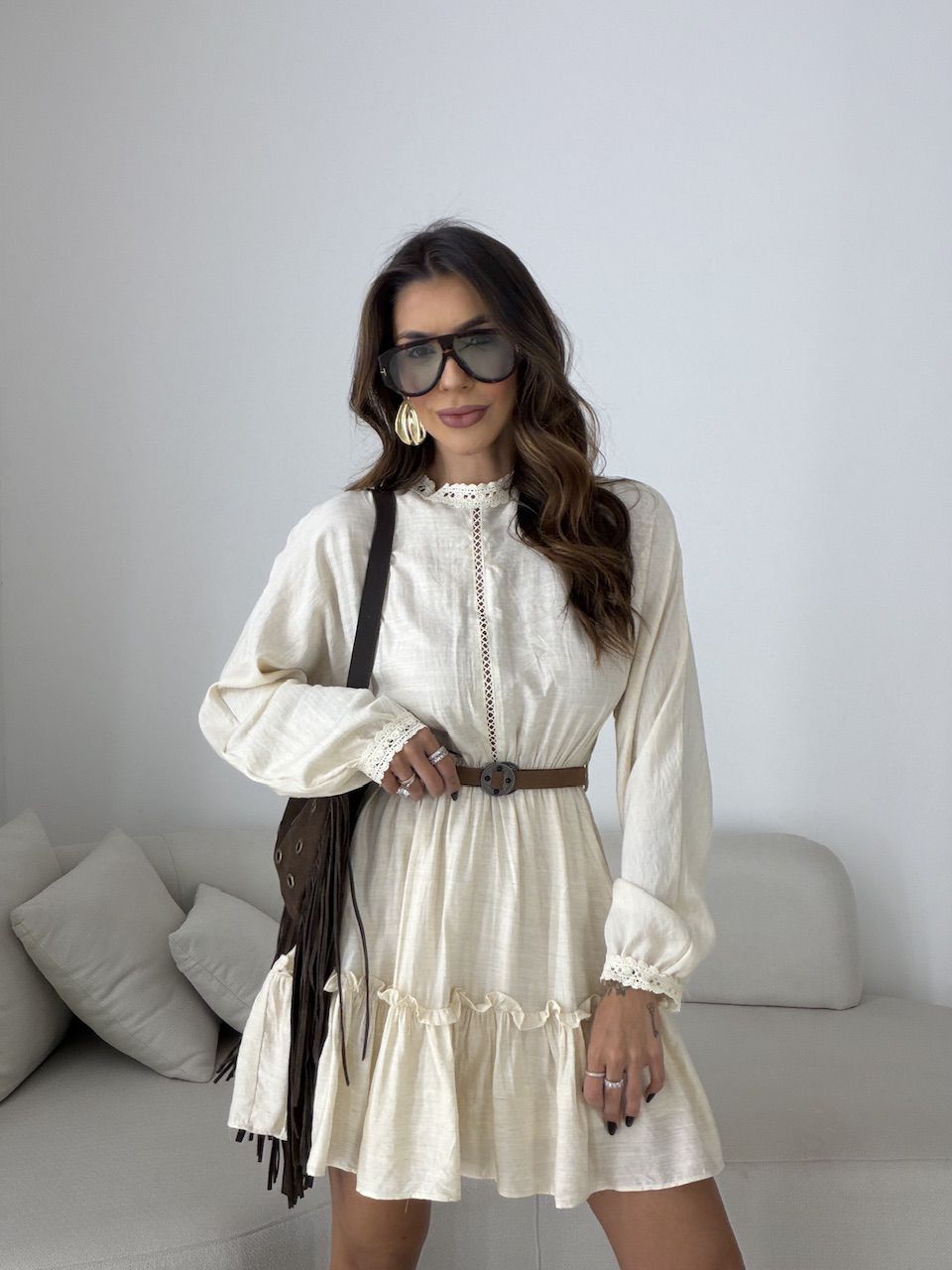 VESTIDO SAMIRA MANGA LONGA AREIA - 0080050110 - CAROLLA FERRARO