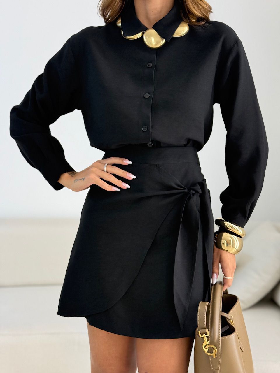 CONJUNTO CAMILE SHORT SAIA PRETO