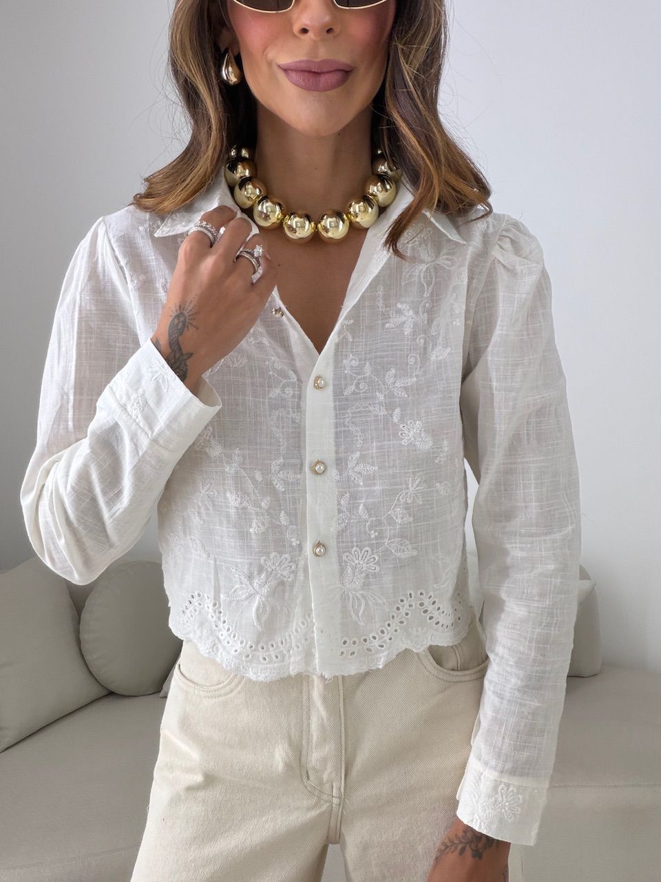 CAMISA LEILA BORDADA OFF
