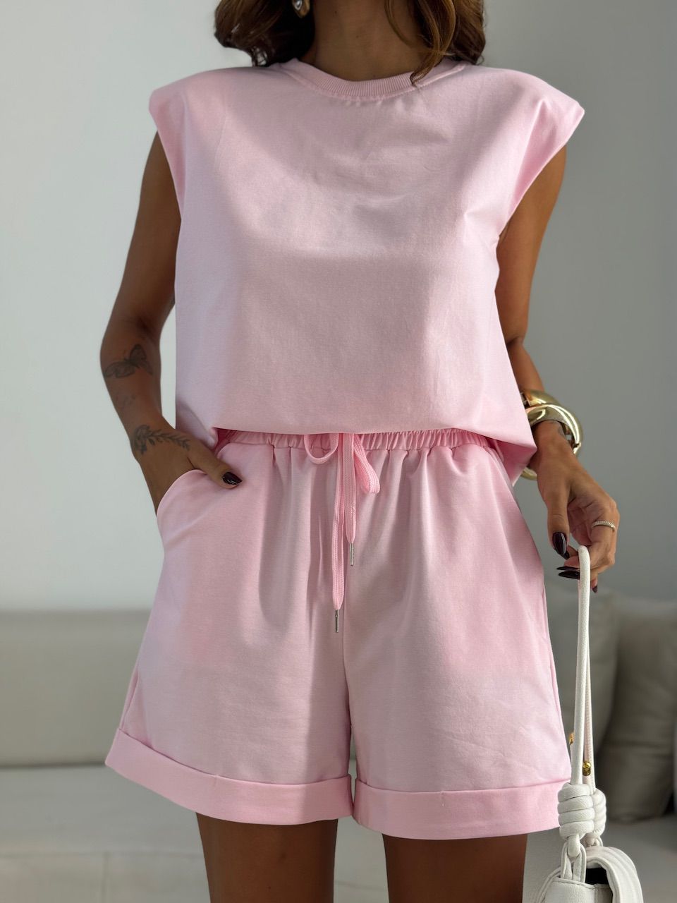 CONJUNTO VIVIANE BLUSA MUSCLE SHORT BABY PINK