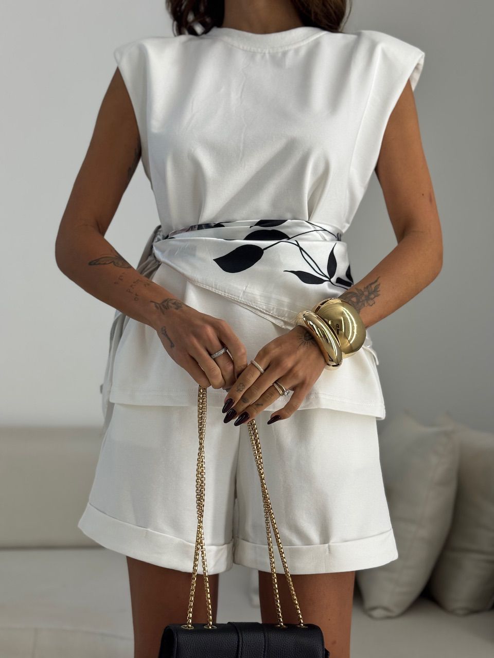 CONJUNTO VIVIANE BLUSA MUSCLE SHORT OFF