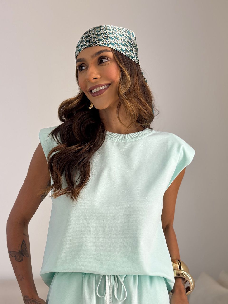 CONJUNTO VIVIANE BLUSA MUSCLE SHORT VERDE ÁGUA