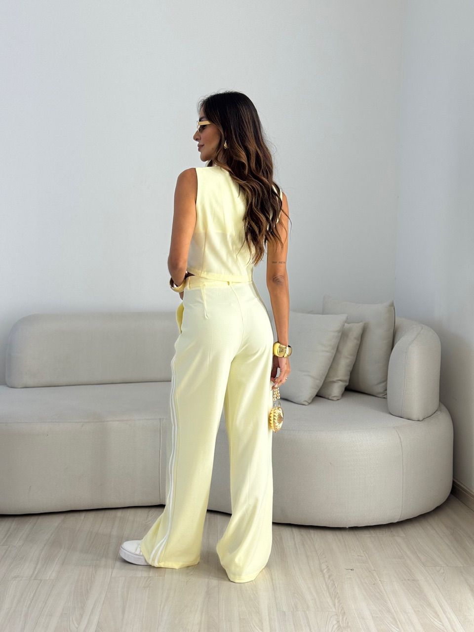 CONJUNTO KIARA LISTRAS YELLOW BUTTER