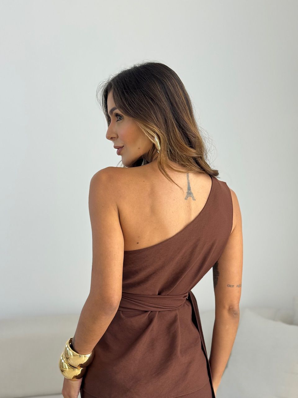 CONJUNTO LEILA NULA MANGA MARROM