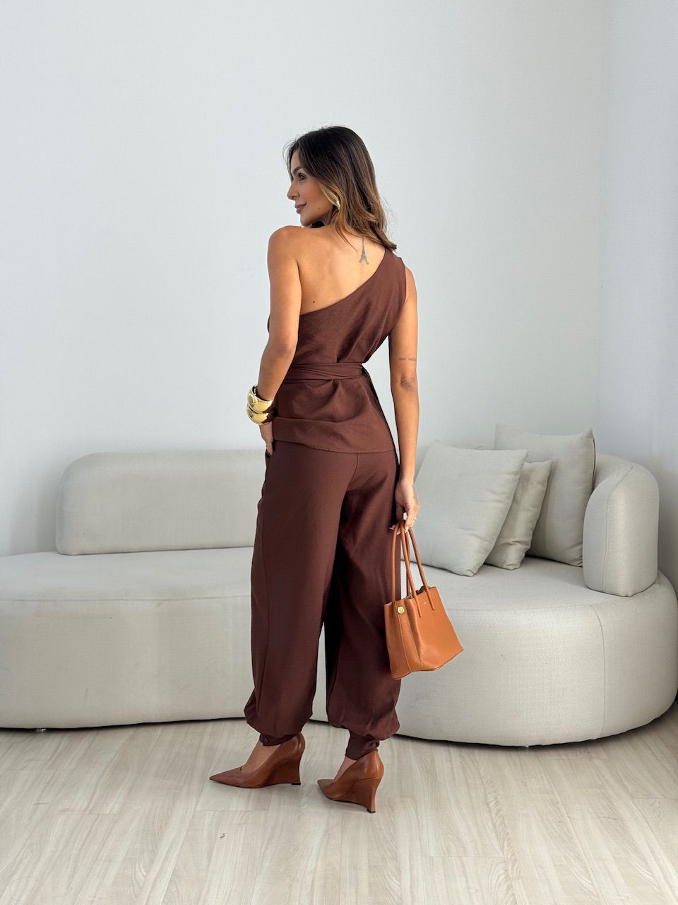 CONJUNTO LEILA NULA MANGA MARROM