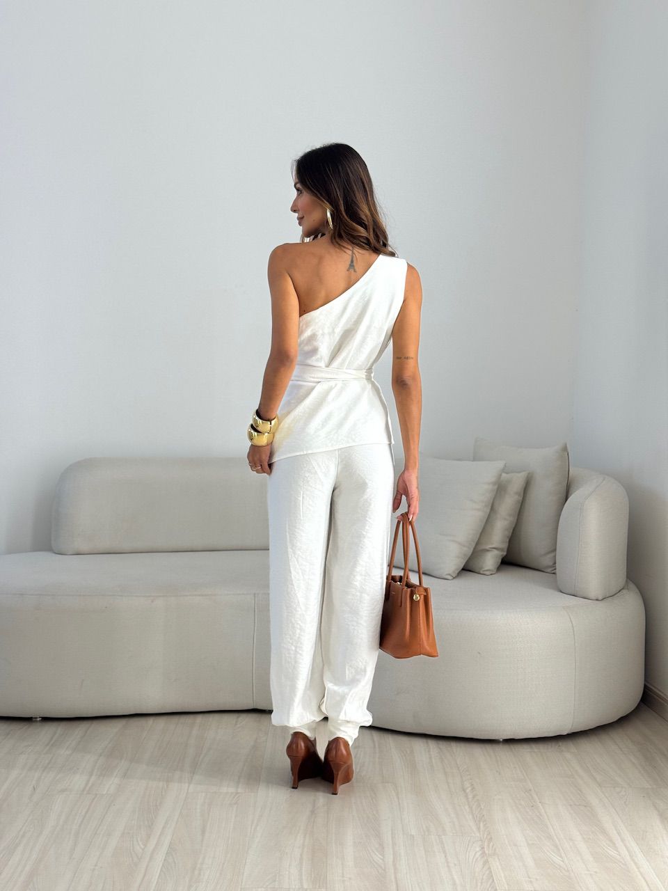 CONJUNTO LEILA NULA MANGA OFF