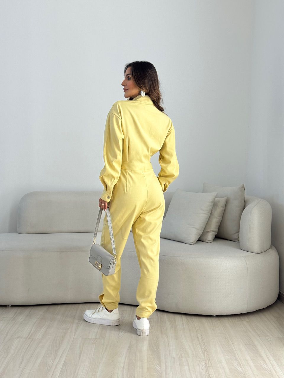 MACACÃO JÉSSICA ZÍPER AMARELO