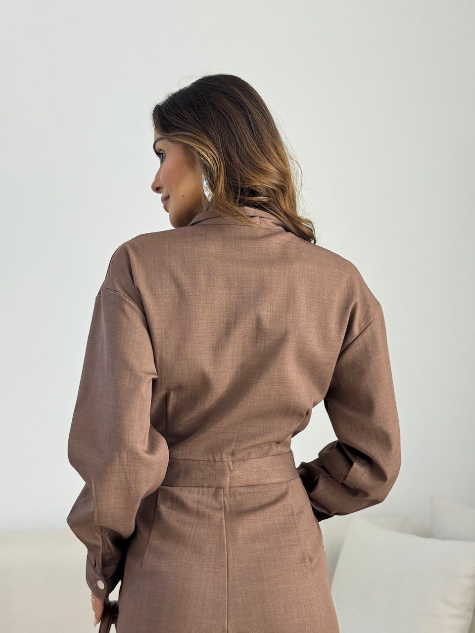 MACACÃO JÉSSICA ZÍPER MARROM