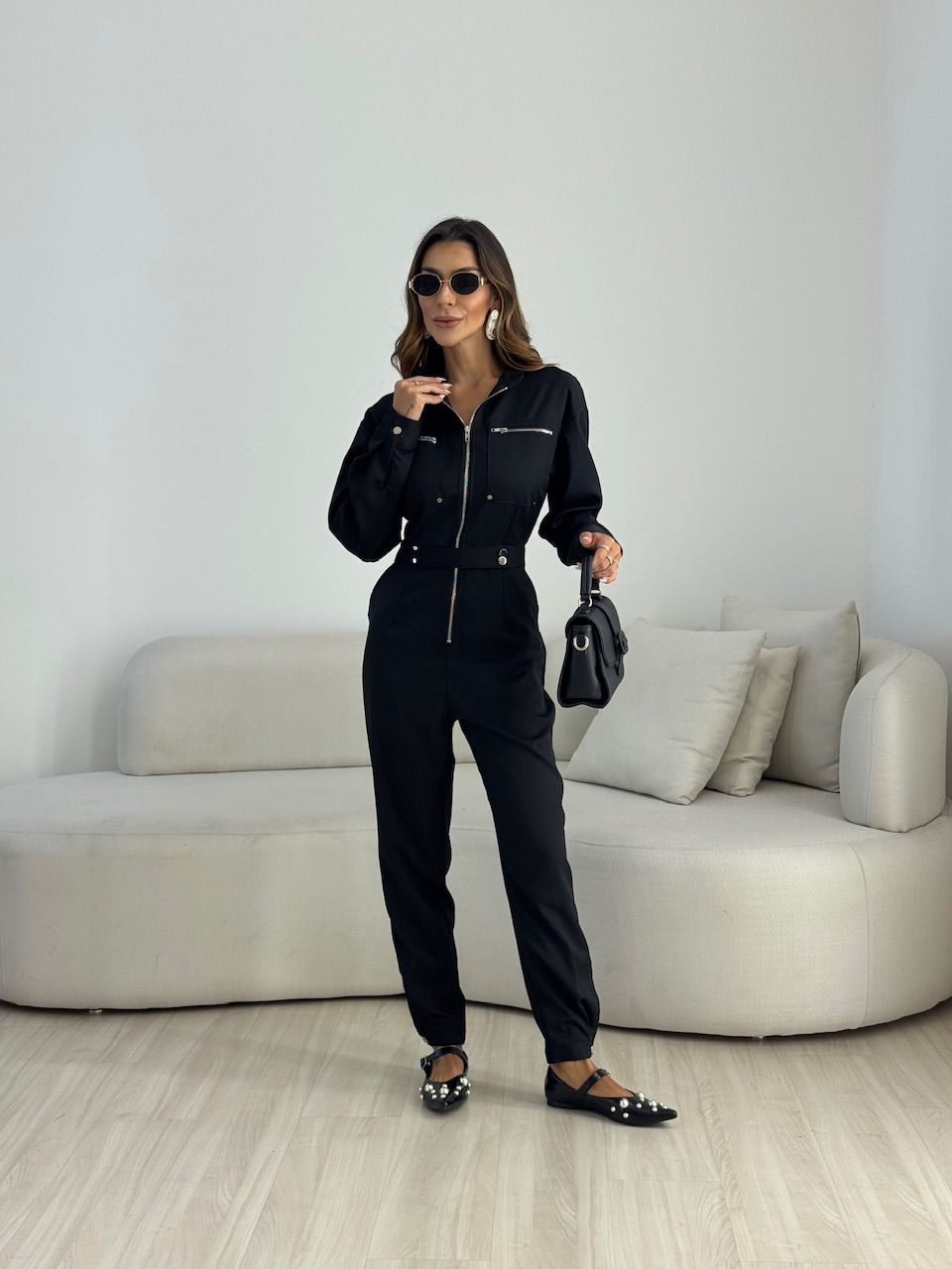 MACACÃO JÉSSICA ZÍPER PRETO