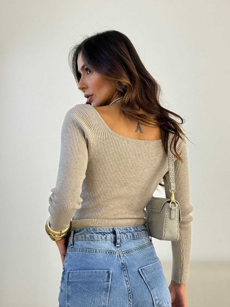 BODY TEREZA CANELADO AREIA