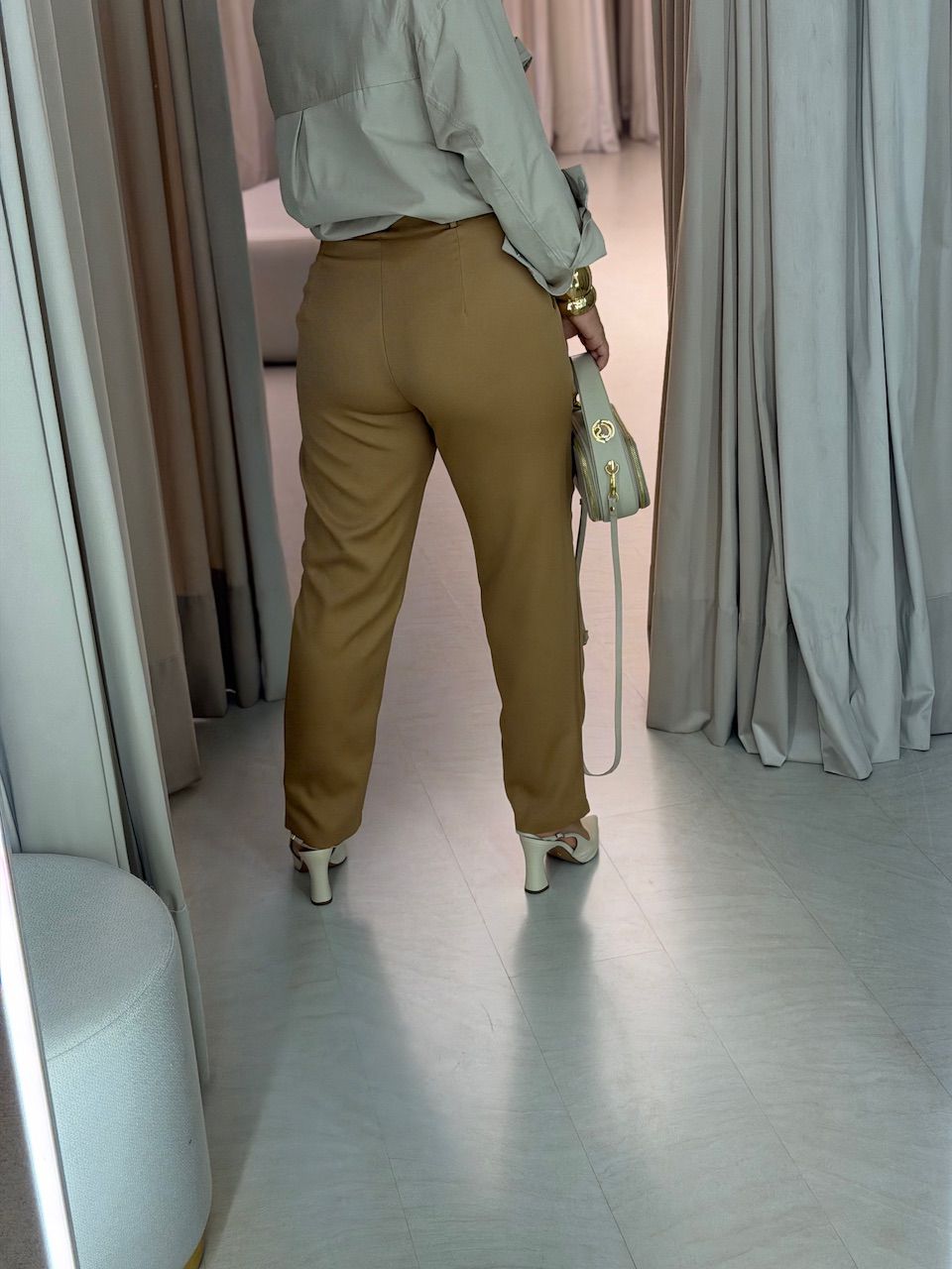 CALÇA ALICE ALFAIATARIA NUDE