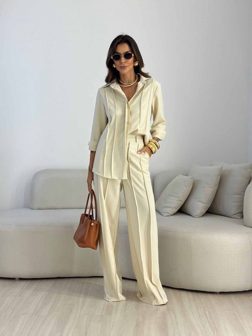 CONJUNTO VALENTINA CAMISA CALÇA AREIA - 0075560110 - CAROLLA FERRARO