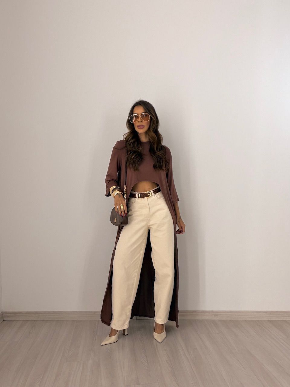 BLUSA JULIANA ASSIMÉTRICA ALONGADA MARROM