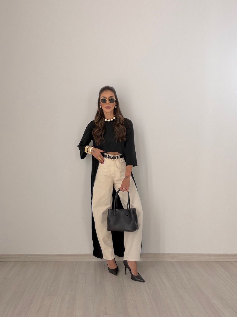 BLUSA JULIANA ASSIMÉTRICA ALONGADA PRETA