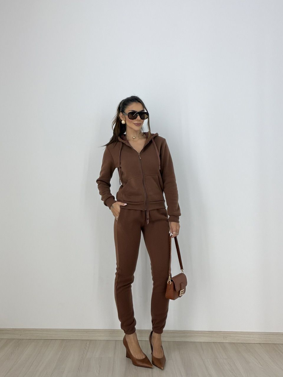 CONJUNTO ROSE MOLETOM MARROM