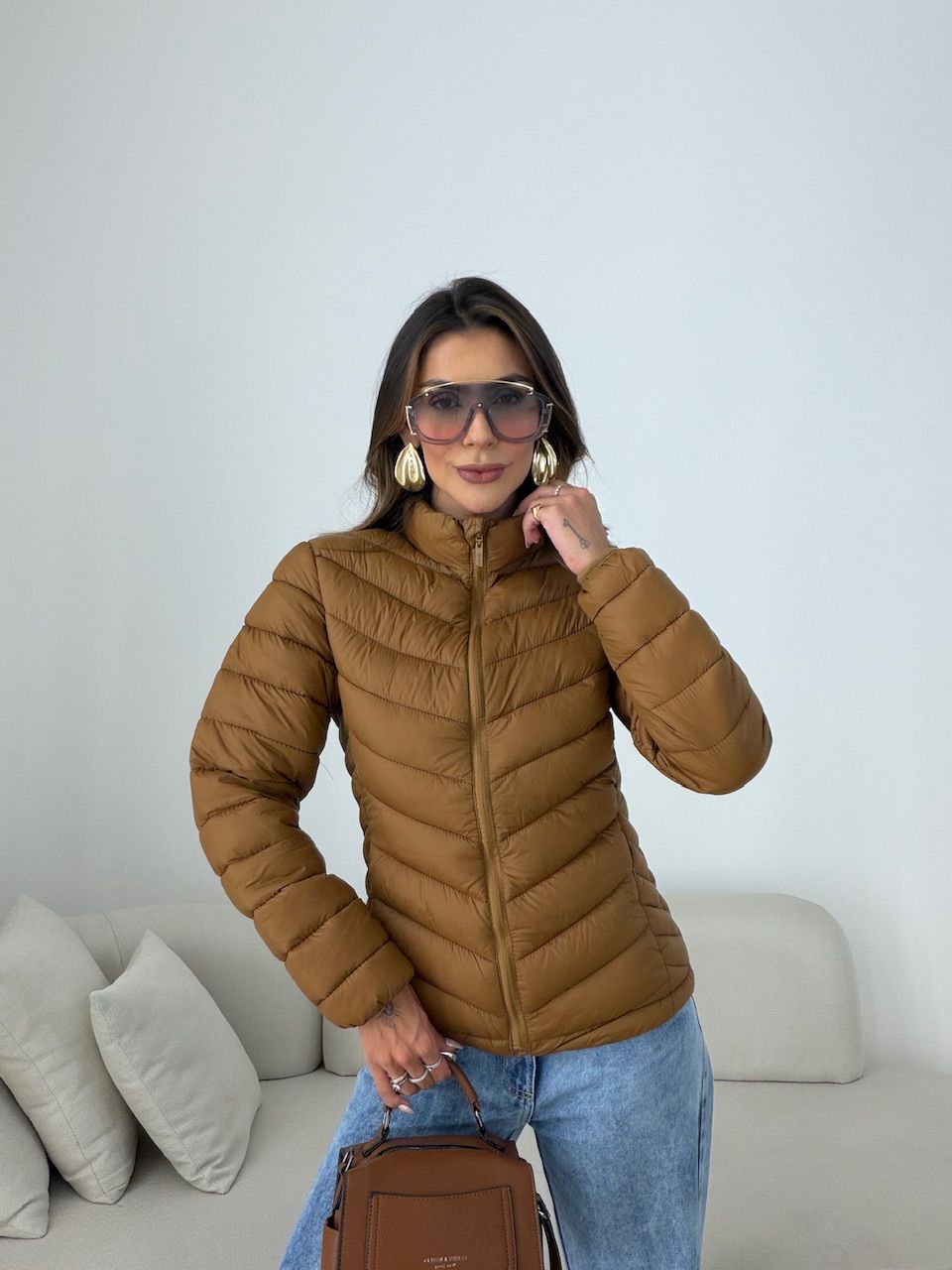 PUFFER REGINA ZÍPER CARAMELO