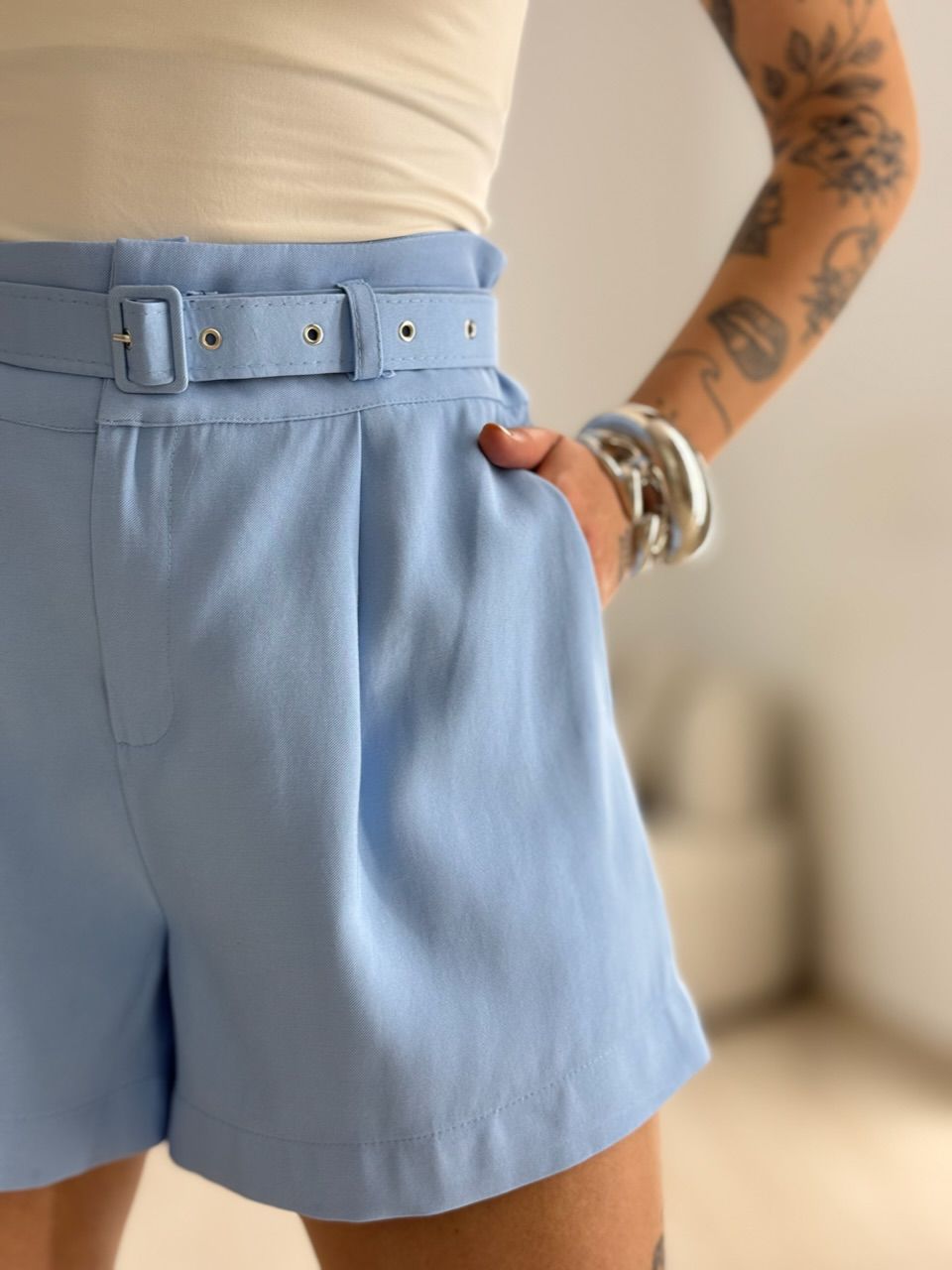 SHORT OLIVIA CINTO AZUL
