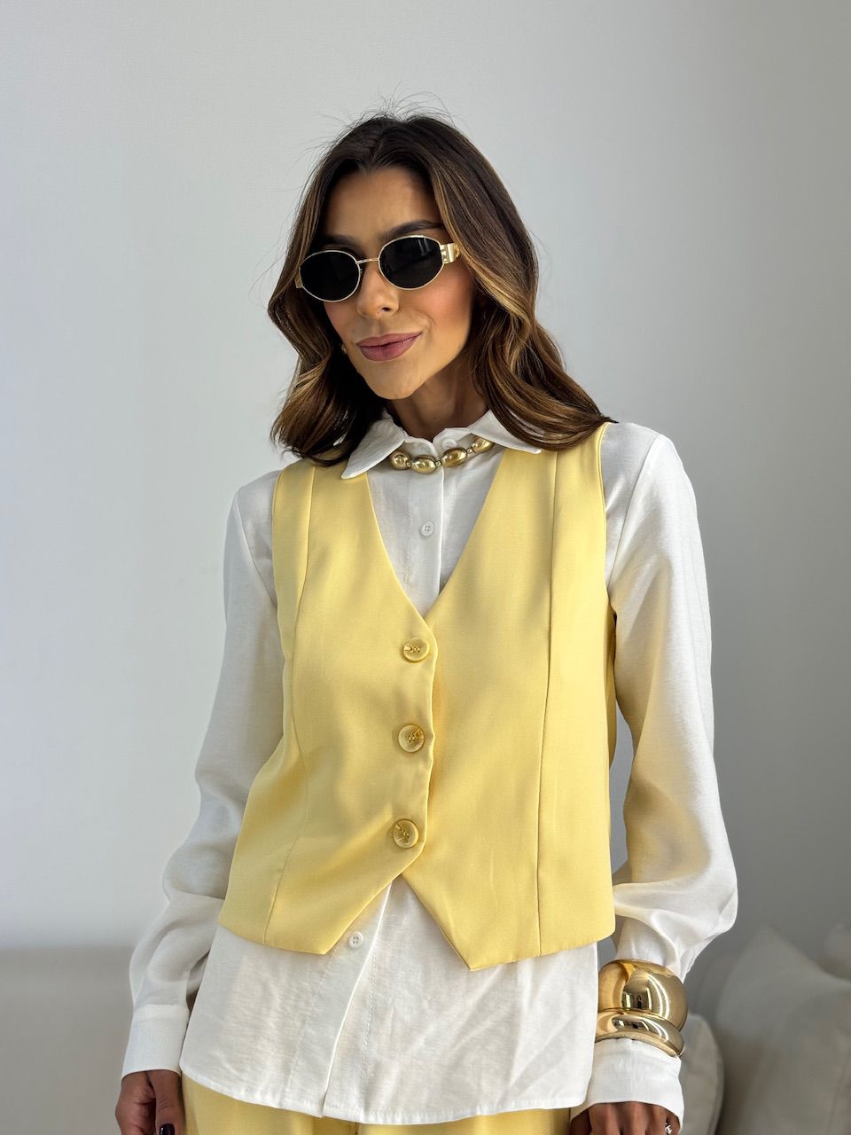 CONJUNTO SARA COLETE CALÇA YELLOW BUTTER
