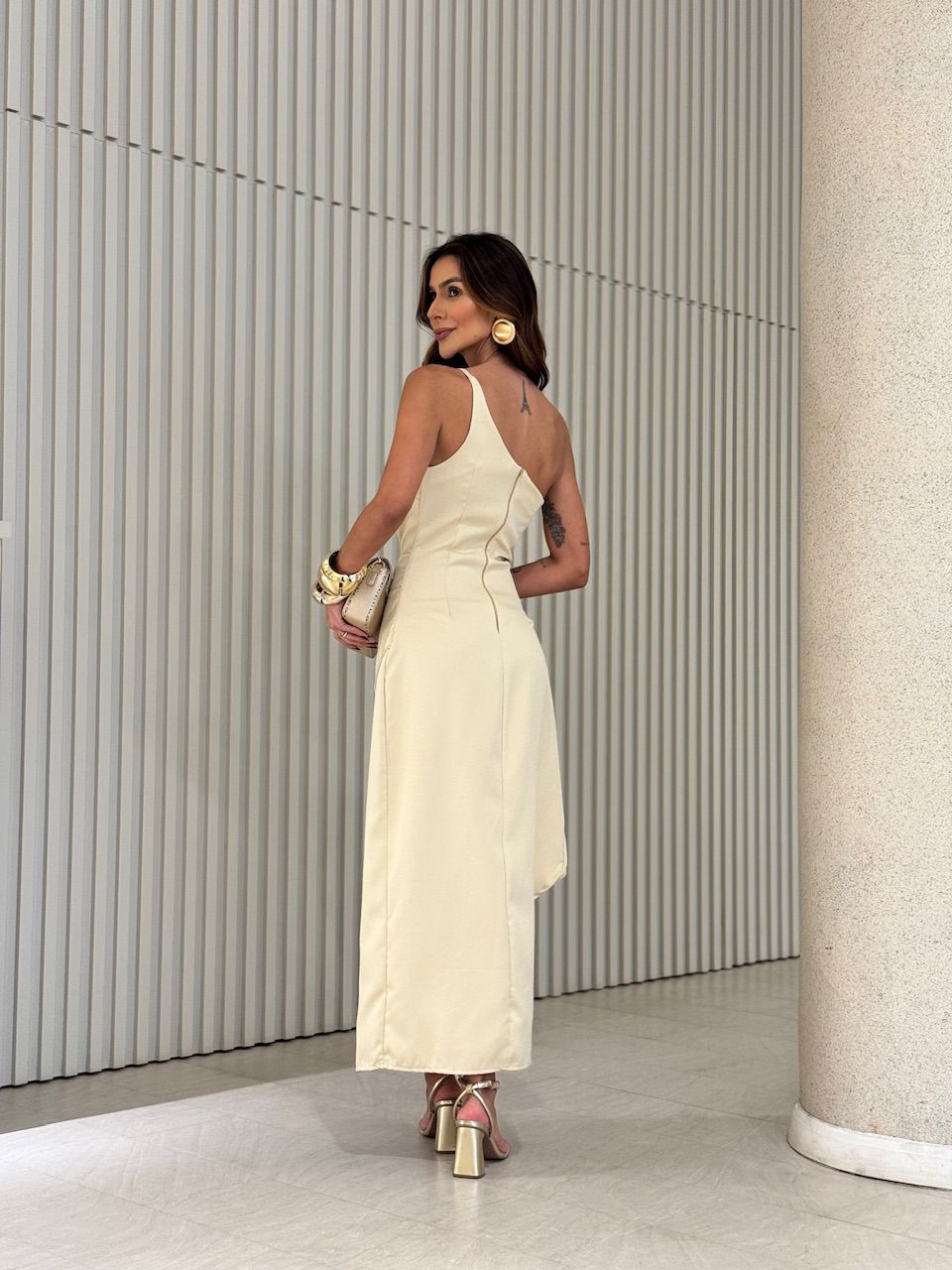 VESTIDO LUCY DRAPEADO AREIA