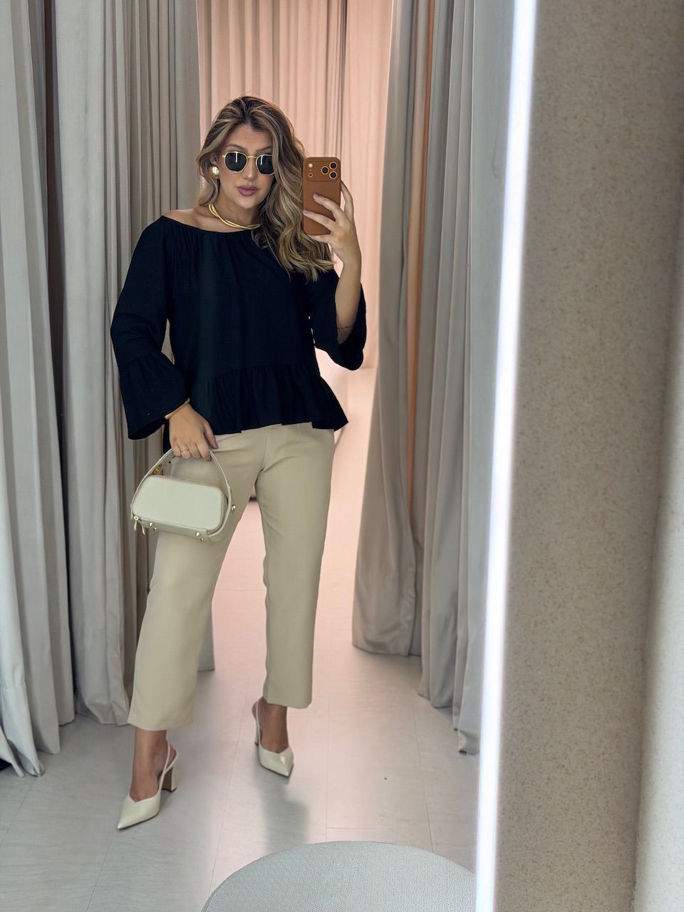 BATA TÁBATA PEPLUM PRETA