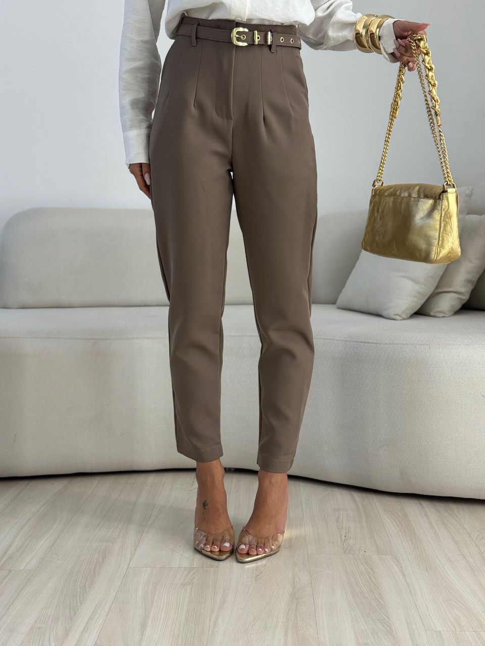 CALÇA LIA CINTO CAQUI - 0071020096 - CAROLLA FERRARO