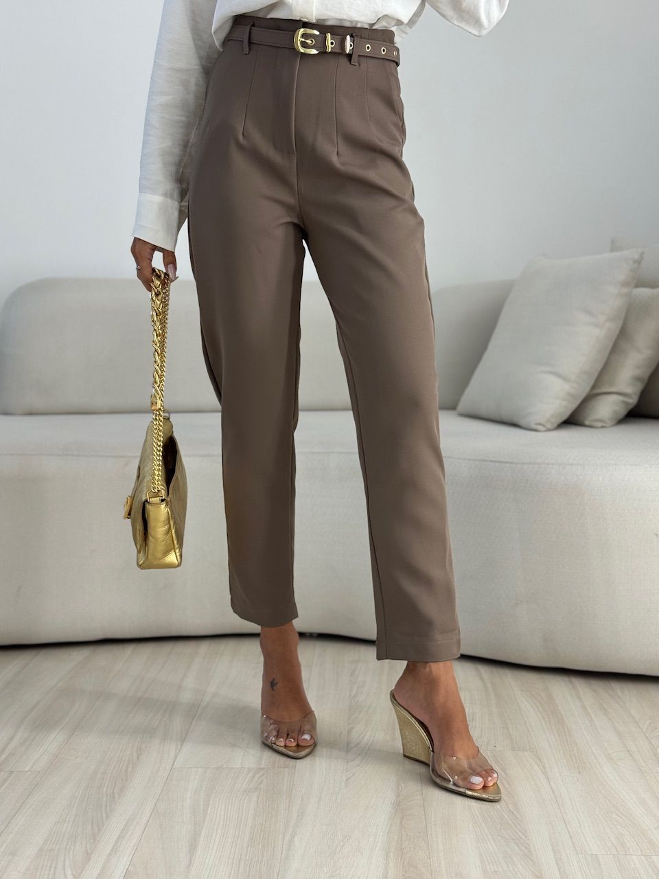 CALÇA LIA CINTO CAQUI