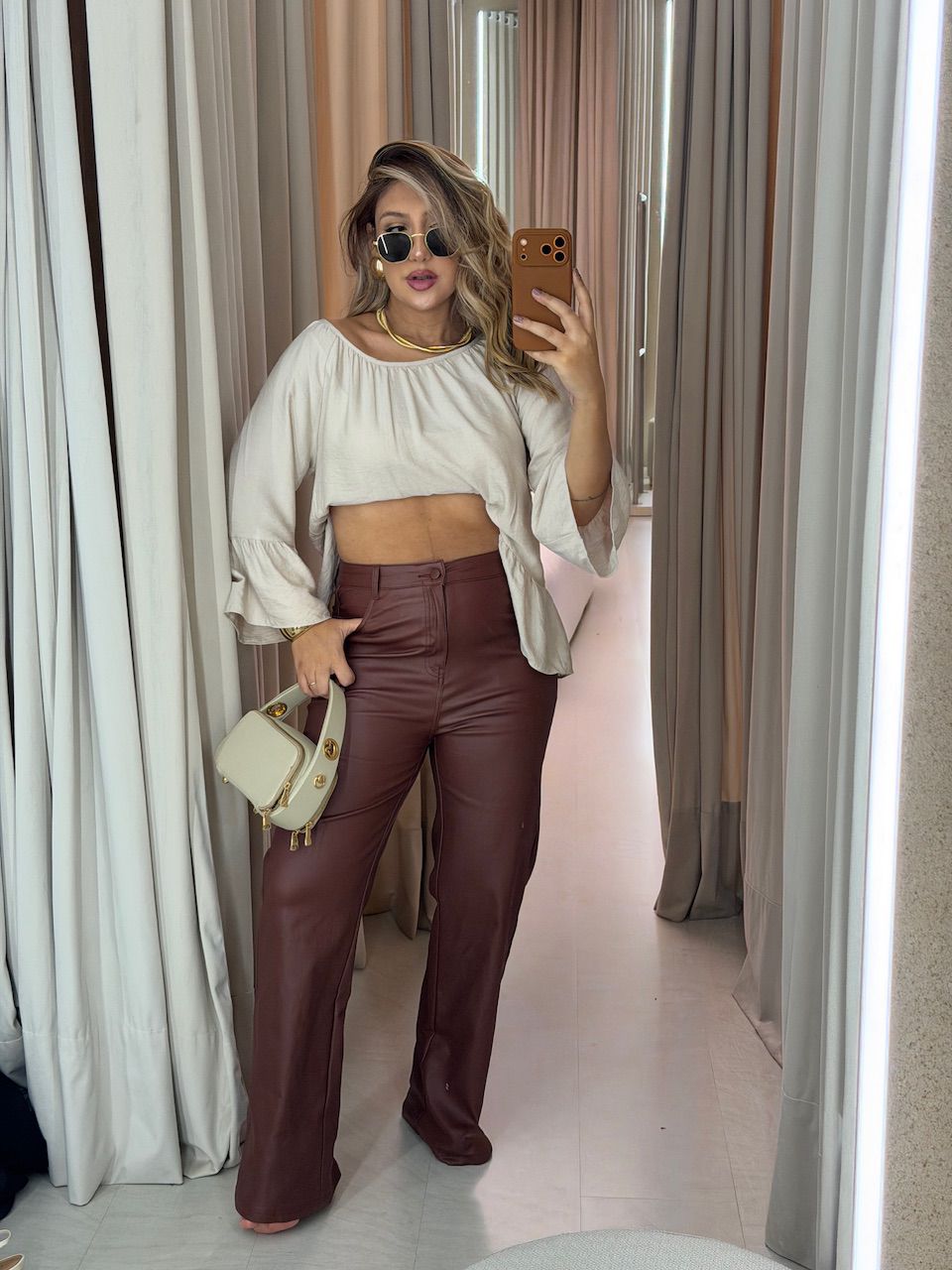 CALÇA TAIENE COURO FAKE CAPUCCINO - 0074390125 - CAROLLA FERRARO