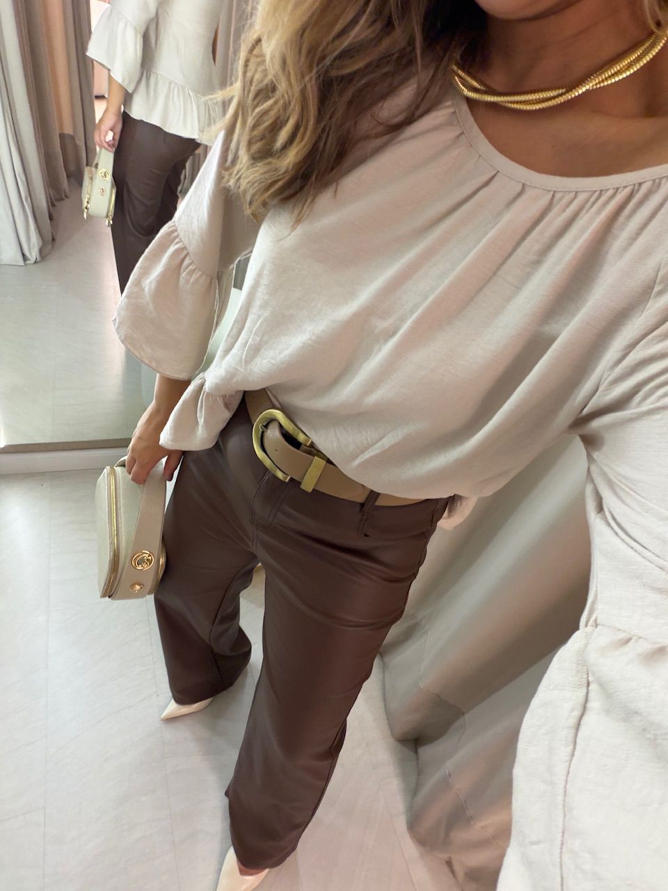 CALÇA TAIENE COURO FAKE MARROM