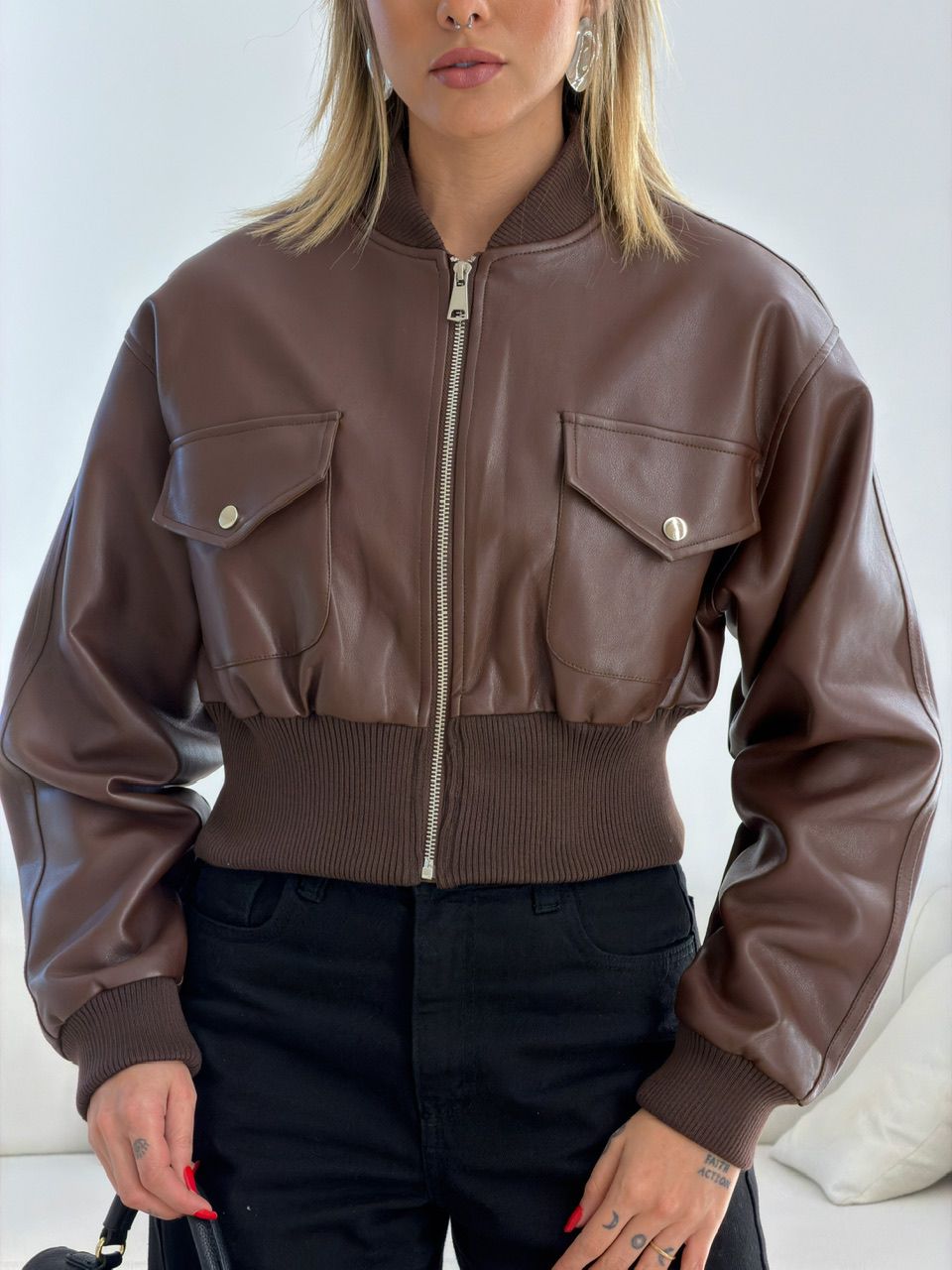 JAQUETA BÁRBARA COURO FAKE CAFÉ